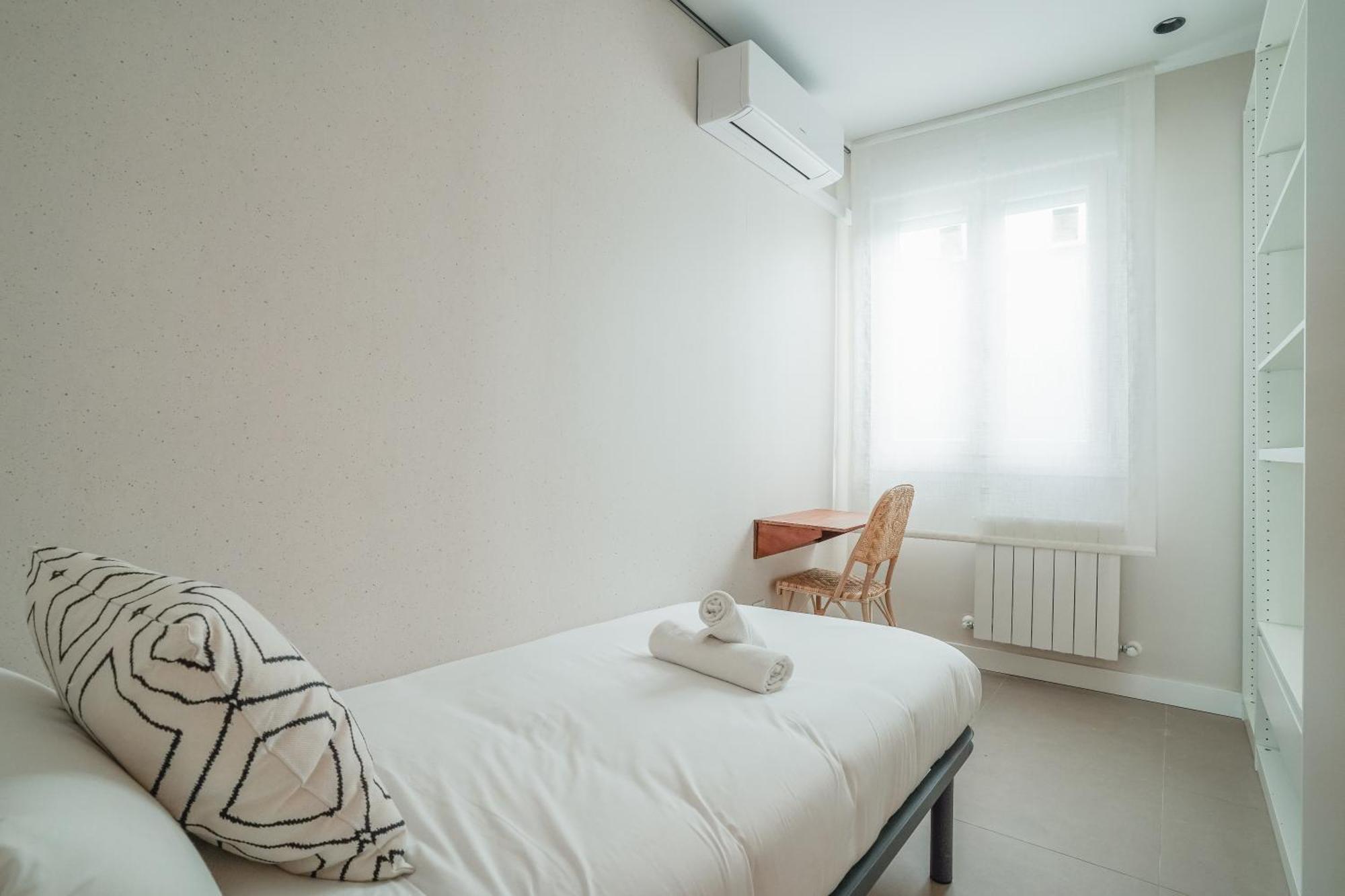 Modern Apartment-2Bedrooms 1Bath-Cuatro Caminos Мадрид Экстерьер фото